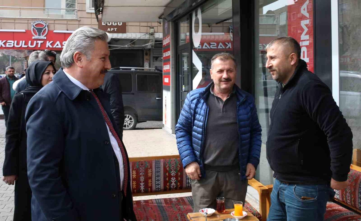 Melikgazi Belediye Başkanı Mahalle Mahalle Geziyor