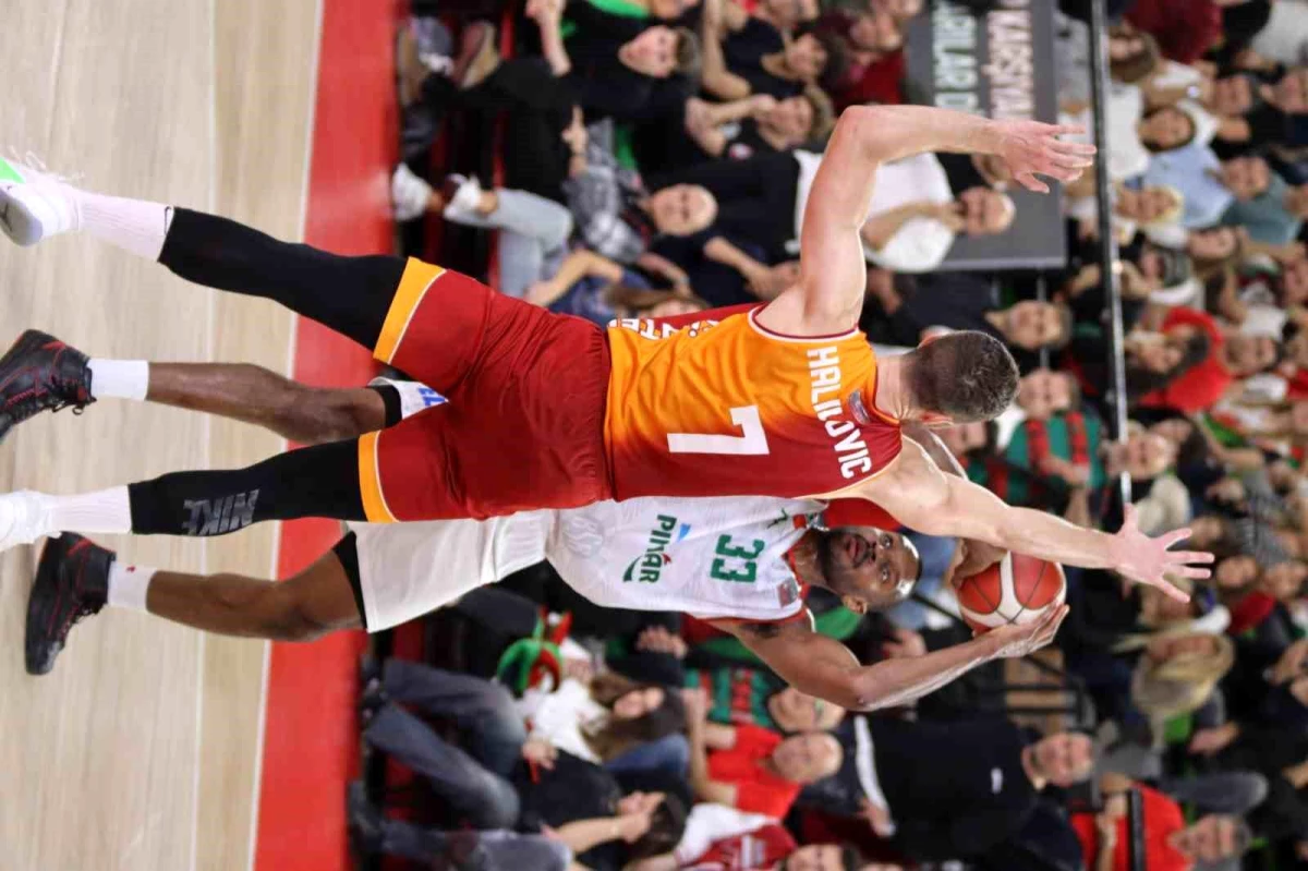 Pınar Karşıyaka, Galatasaray\'ı mağlup ederek Dörtlü Final\'e katıldı