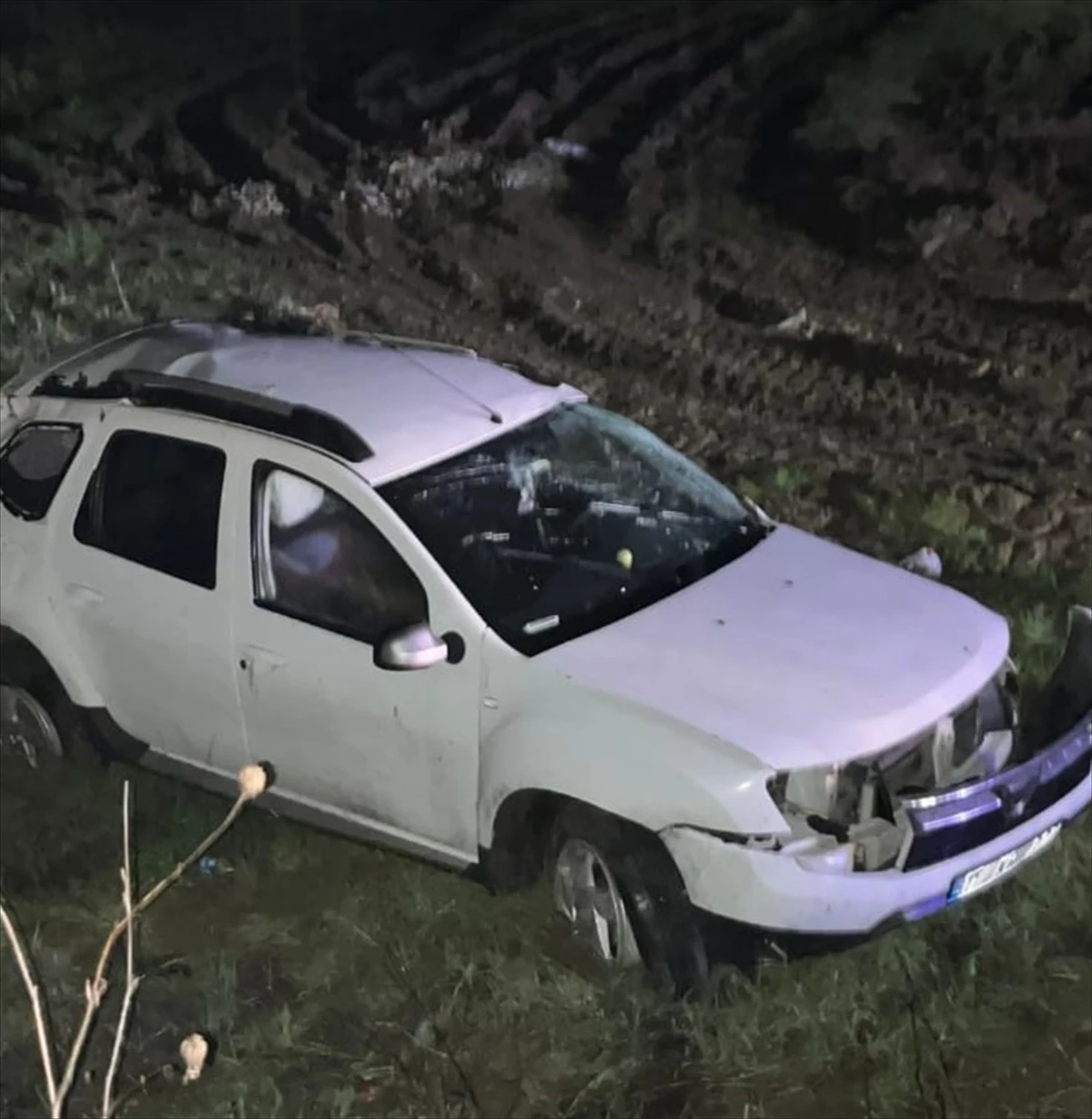 Bursa\'da Otomobil Kazası: 2 Ölü, 1 Ağır Yaralı