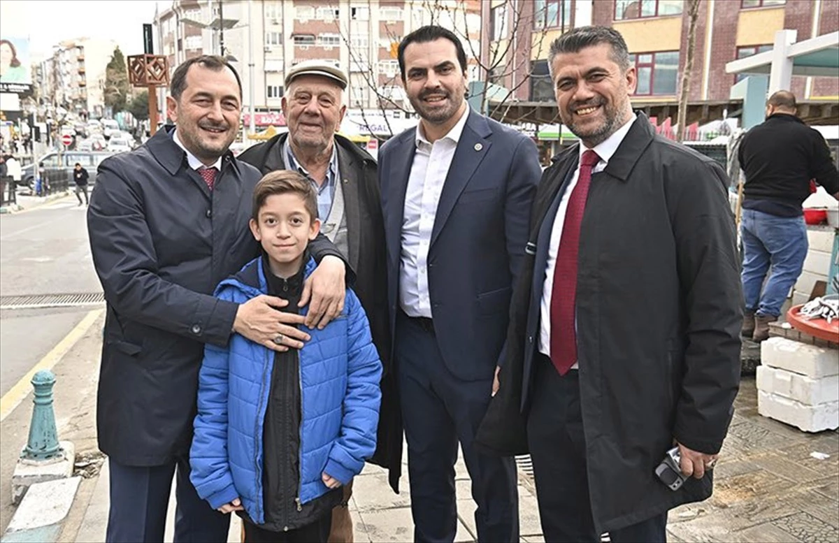 Cumhur İttifakı Tekirdağ Büyükşehir Belediye Başkan Adayı Cüneyt Yüksel, Süleymanpaşa ilçesinde esnaf ziyaretinde bulundu