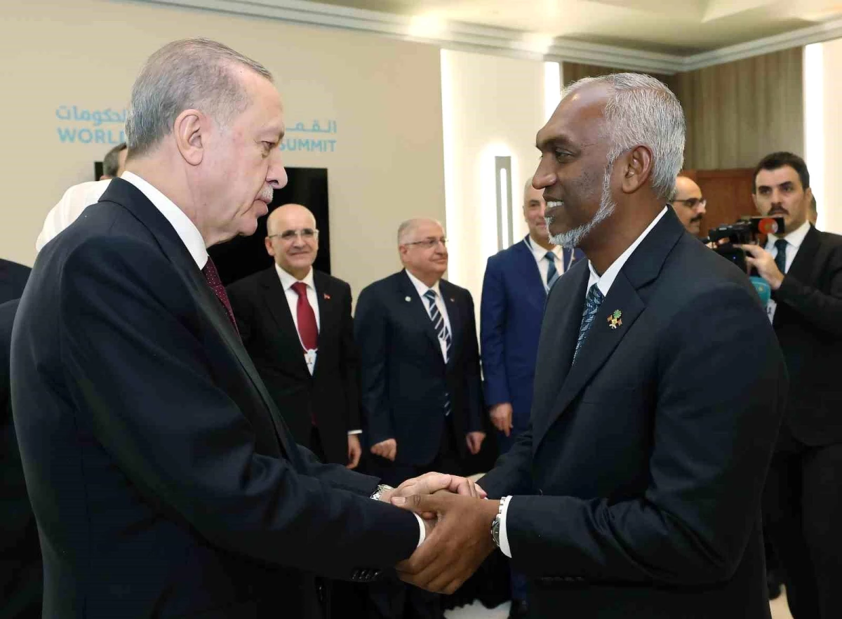 Cumhurbaşkanı Erdoğan, Dubai\'de Maldivler Devlet Başkanı ile görüştü