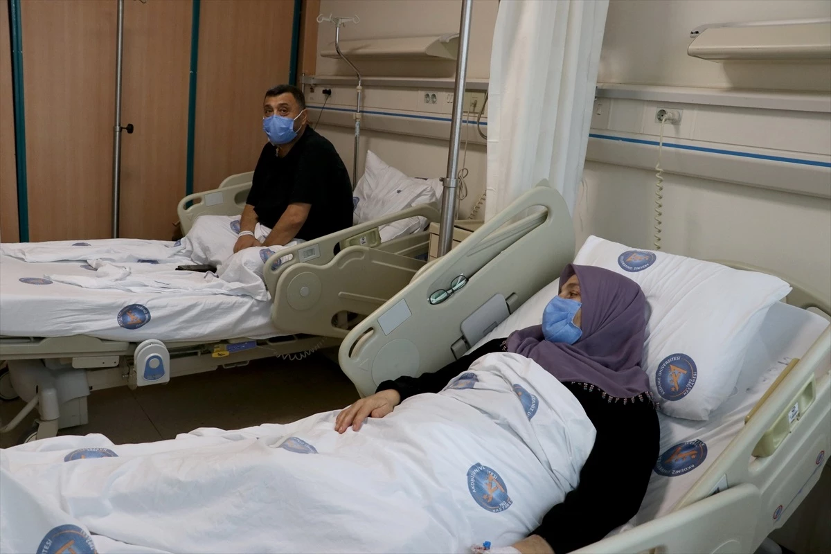 Kahramanmaraş\'ta depremde eşini korurken yaralanan kadın, eşinin böbreğiyle sağlığına kavuştu
