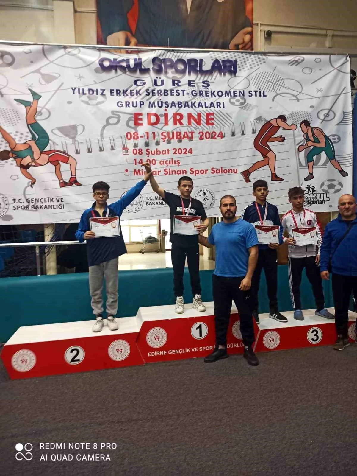 Kütahya Belediyespor Kulübü Grekoromen Güreş Müsabakalarında Gümüş Madalya Kazandı
