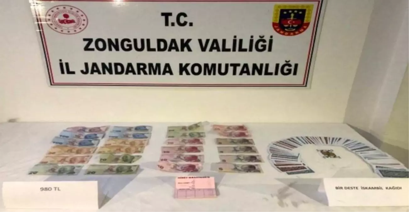 Zonguldak\'ta kıraathanede kumar ve alkol denetimi