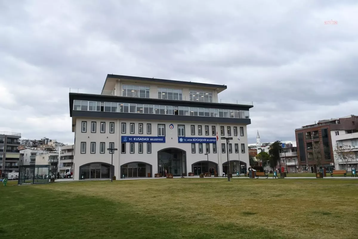 Kuşadası Belediyesi Etkinlikleri Toprak Kayması Nedeniyle Ertelendi