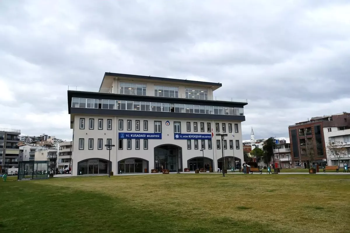 Kuşadası Belediyesi'nin 14 Şubat etkinlikleri ertelendi