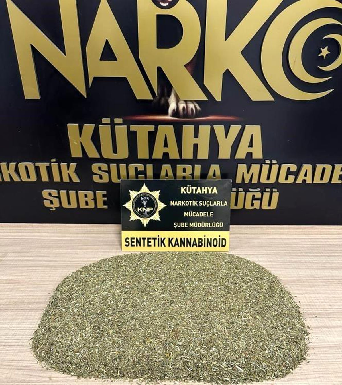 Kütahya\'da Şüpheli Araçta Bin 105,45 Gram Bonzai Ele Geçirildi
