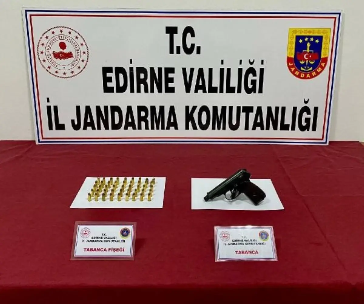 Edirne\'de 4 Ton Sahte Deterjan Ele Geçirildi, 3 Şüpheli Gözaltına Alındı