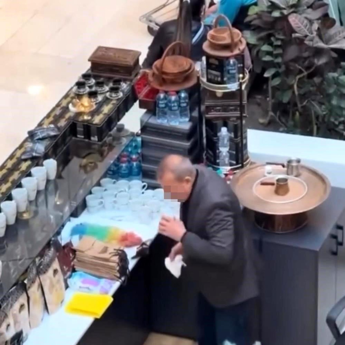 Edirne\'de Kahve Fincanlarını Tükürükle Temizleyen İşletmeci Serbest Bırakıldı