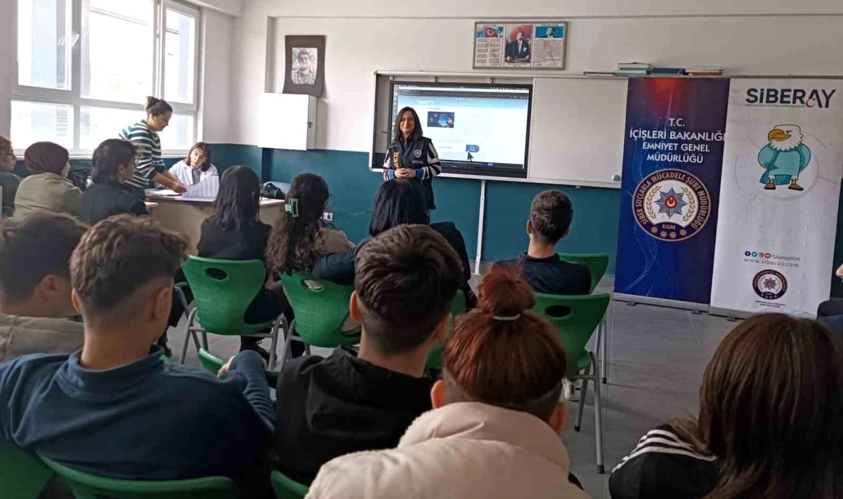 Samsun\'da Lise Öğrencilerine Siber Güvenlik Semineri Verildi