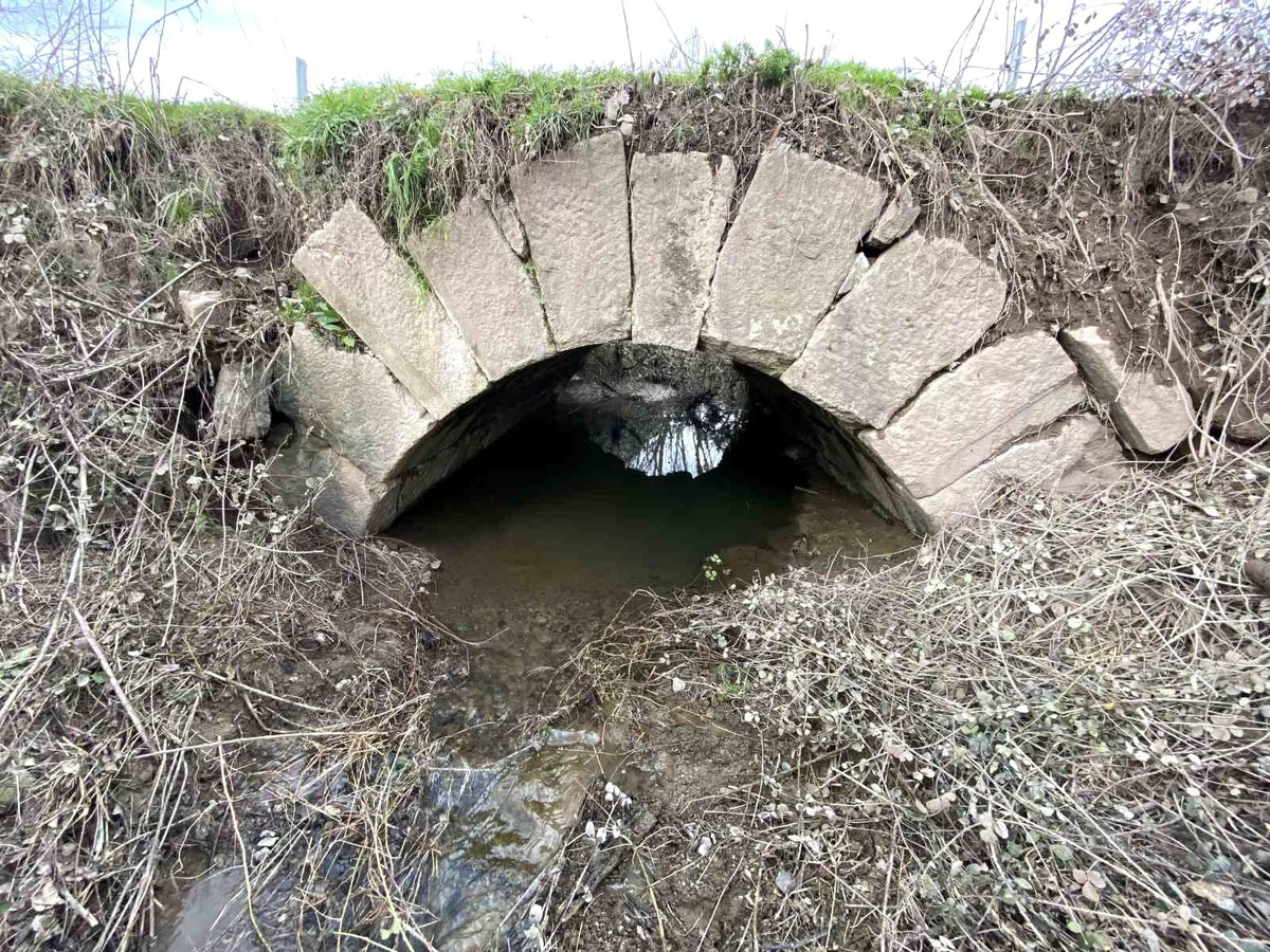 Kartepe\'deki Roma Köprüsü Yıllara Meydan Okuyor