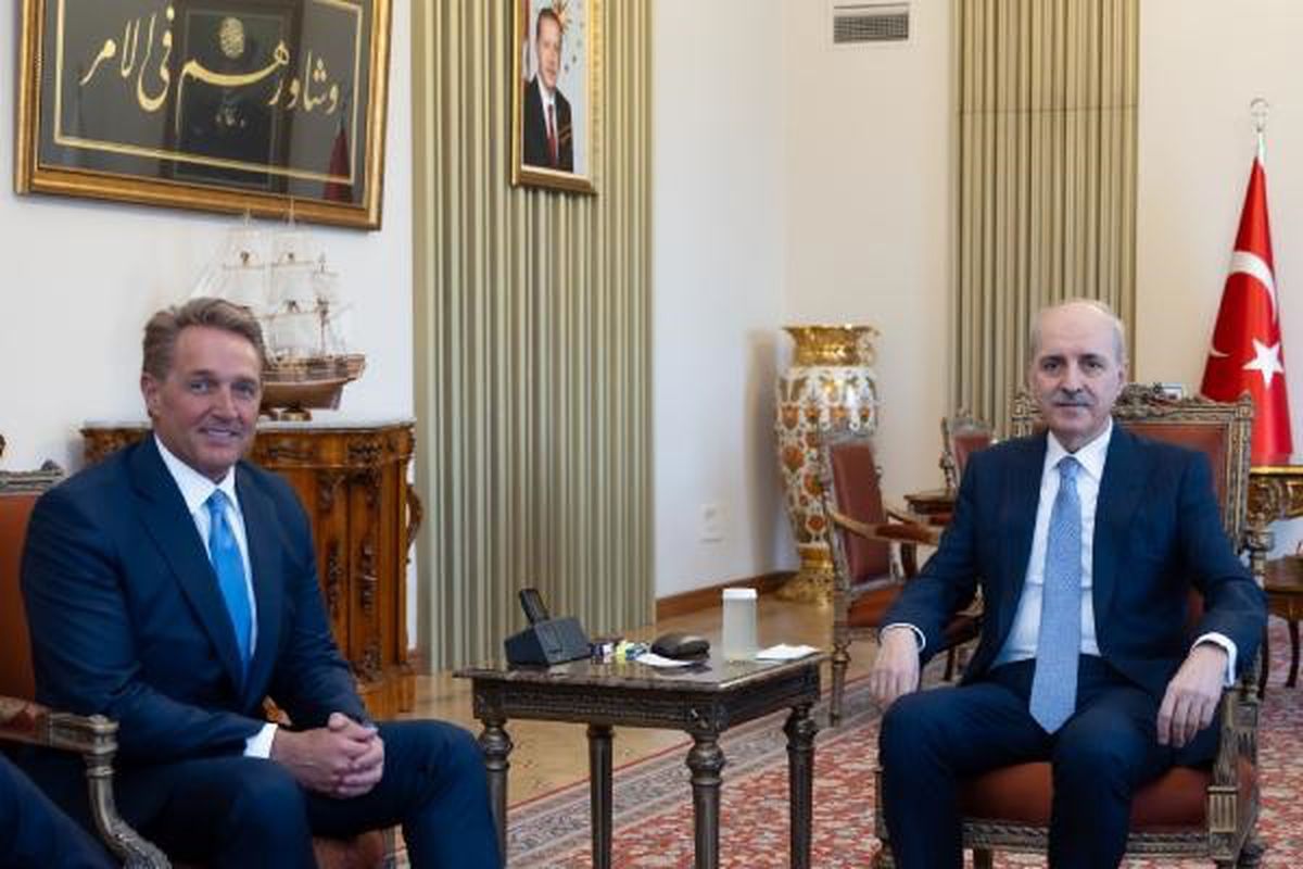 TBMM Başkanı Numan Kurtulmuş, ABD Büyükelçisi Jeffry L. Flake\'i Kabul Etti