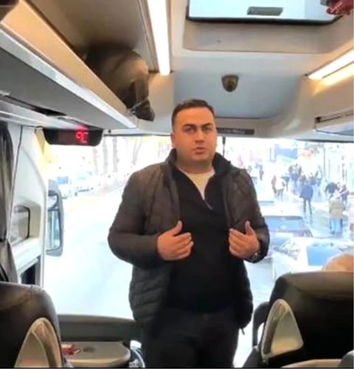 Diyarbakır\'dan Bitlis\'e giden otobüs trafik polisi tarafından denetlendi
