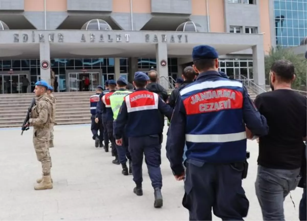 Edirne\'de Yunanistan\'a kaçmaya çalışan 6 terör örgütü şüphelisi yakalandı