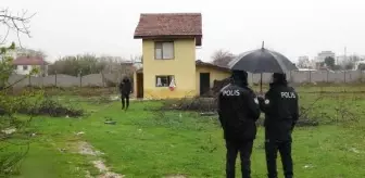 Antalya'da Metruk Evde Ölü Bulundu