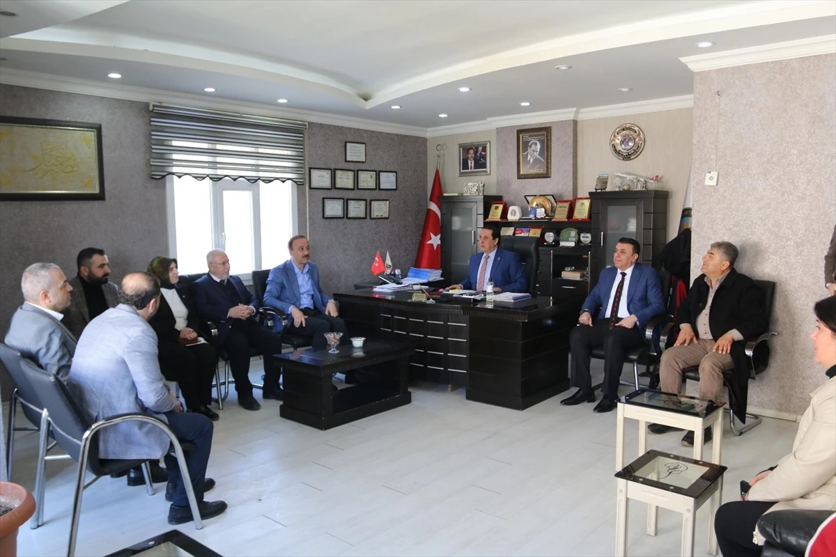 AK Parti Mardin Büyükşehir Belediye Başkan Adayı Abdullah Erin, Seçim Çalışmalarını Sürdürüyor