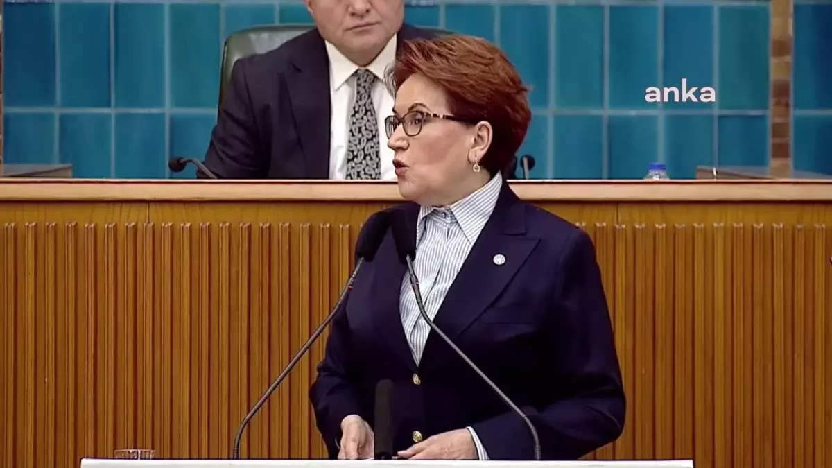 Meral Akşener gözyaşlarına hakim olamadı