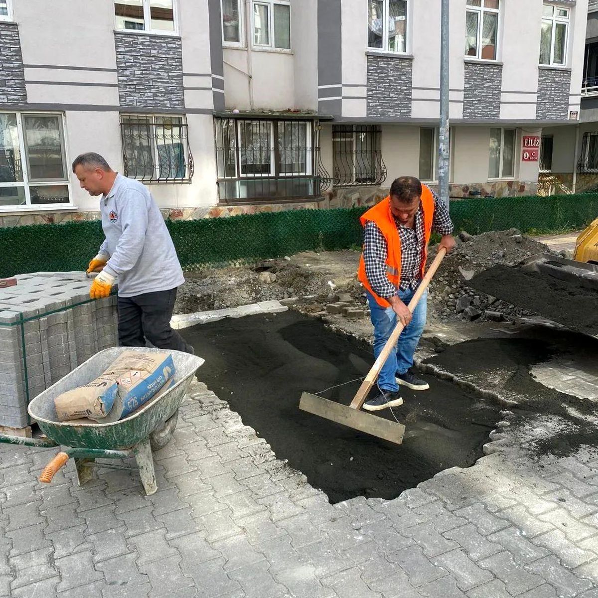 Atakum Belediyesi Yol Bakım ve Onarım Çalışmalarına Devam Ediyor
