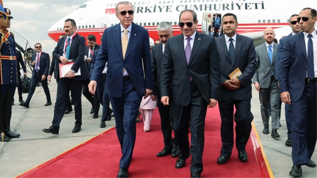 Cumhurbaşkanı Erdoğan 12 yıl sonra Mısır\'da