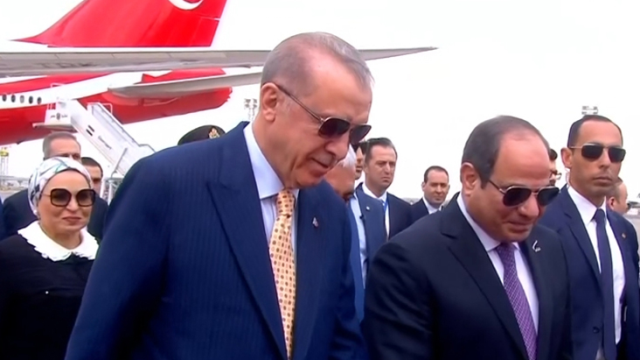 Cumhurbaşkanı Erdoğan 12 yıl sonra Mısır'da