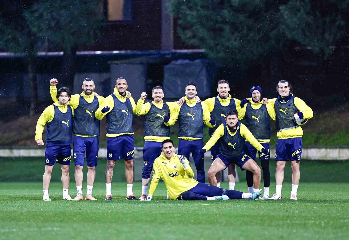 Fenerbahçe, Çaykur Rizespor maçı için hazırlıklarını sürdürdü
