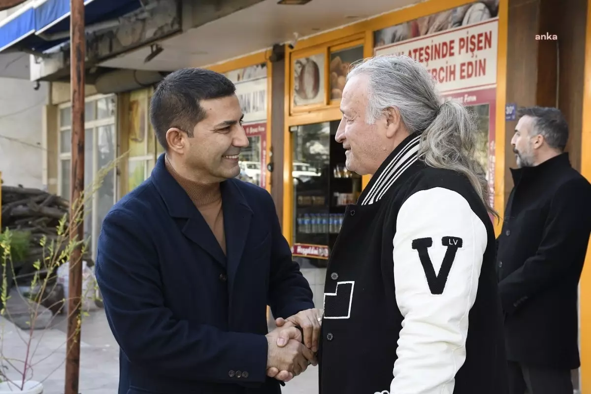 Kuşadası Belediye Başkanı Ömer Günel İkiçeşmelik Mahallesi'ni ziyaret etti