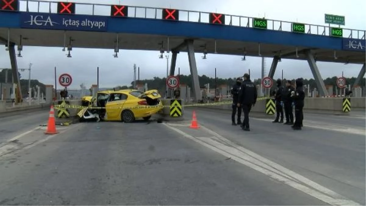 Kuzey Marmara Otoyolu\'nda taksi kaza yaptı, şoför ve yolcu ağır yaralandı