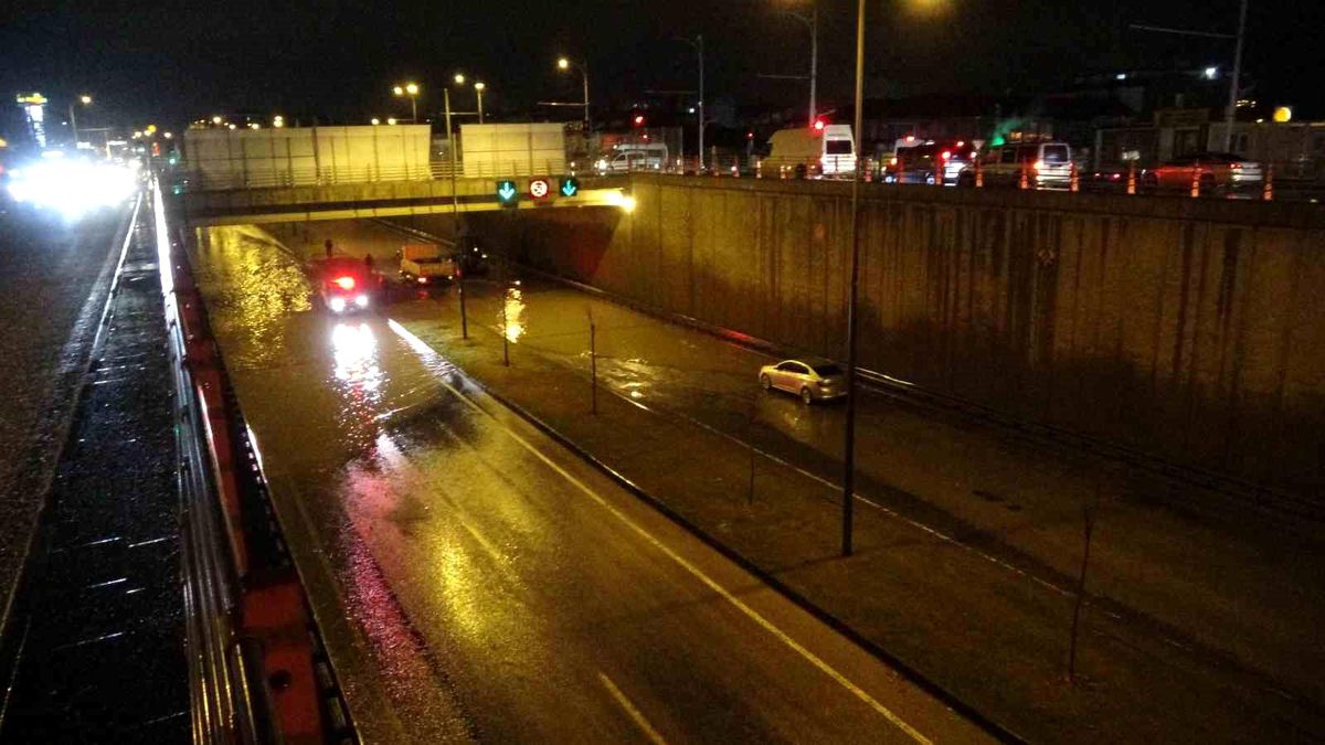 Malatya-Ankara karayolu üzerindeki altgeçit trafiğe kapatıldı