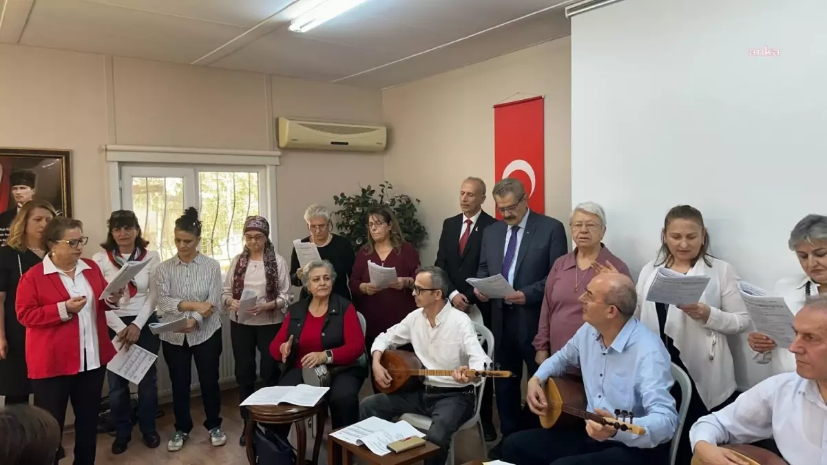 Altın Yıllar Yaşam Merkezi'nde Sevgililer Günü Konseri