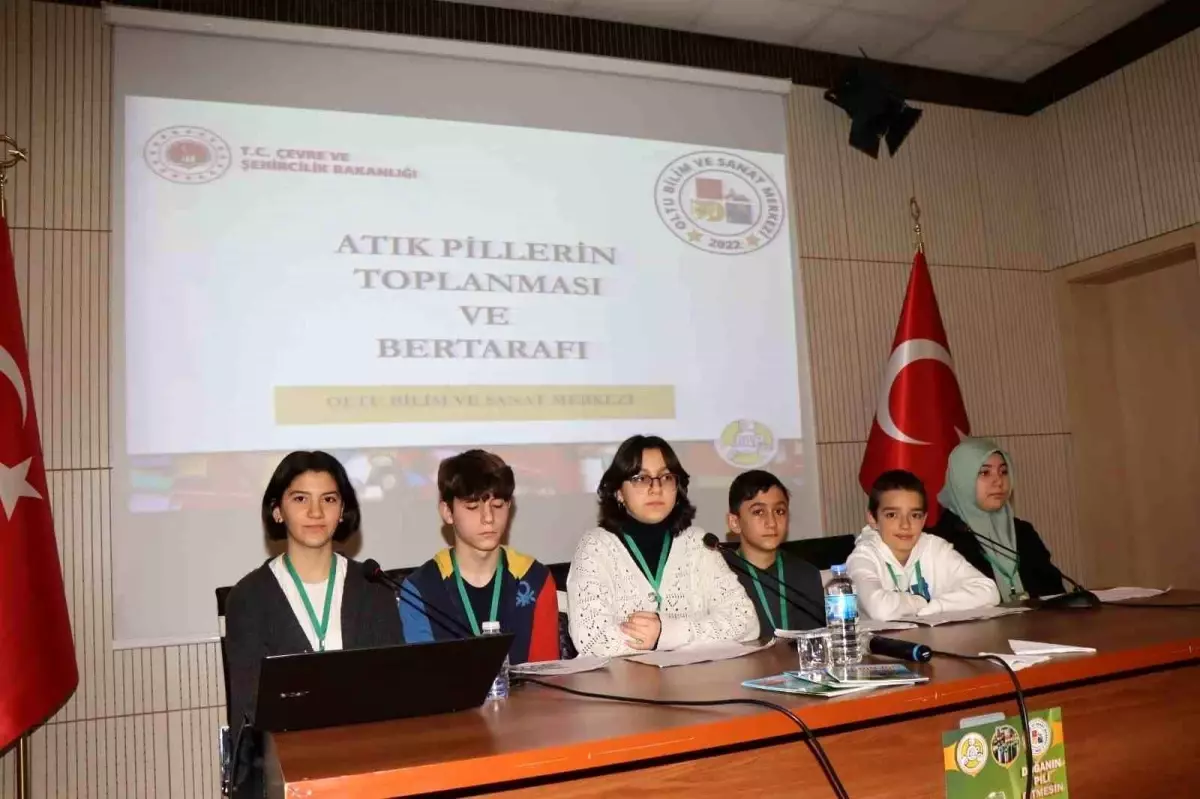 Oltu\'da Öğrencilerden Atık Pil Semineri