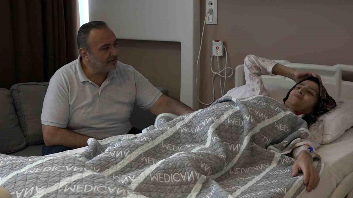Bursa Onkoloji Bölümünde Tedavi Gören Çiftten Romantik Sürpriz
