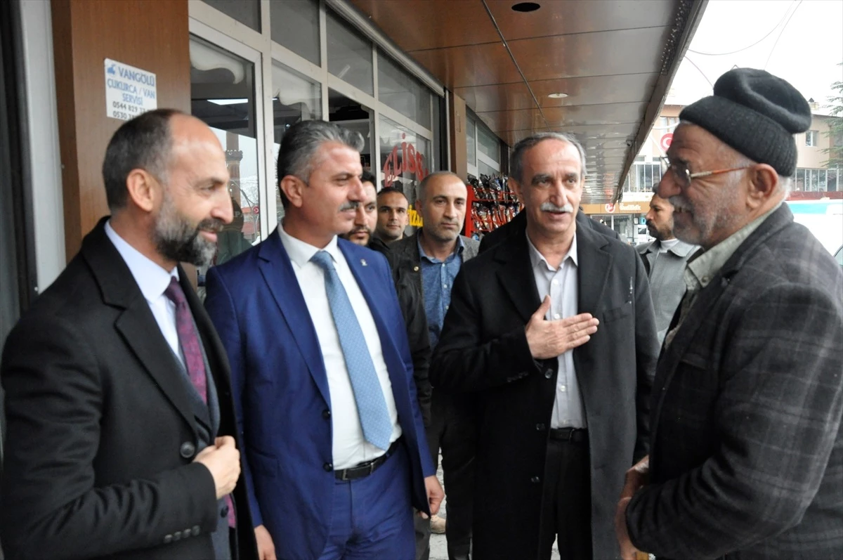 AK Parti Çukurca Belediye Başkan Adayı Nazmi Demir, Esnafı Ziyaret Etti