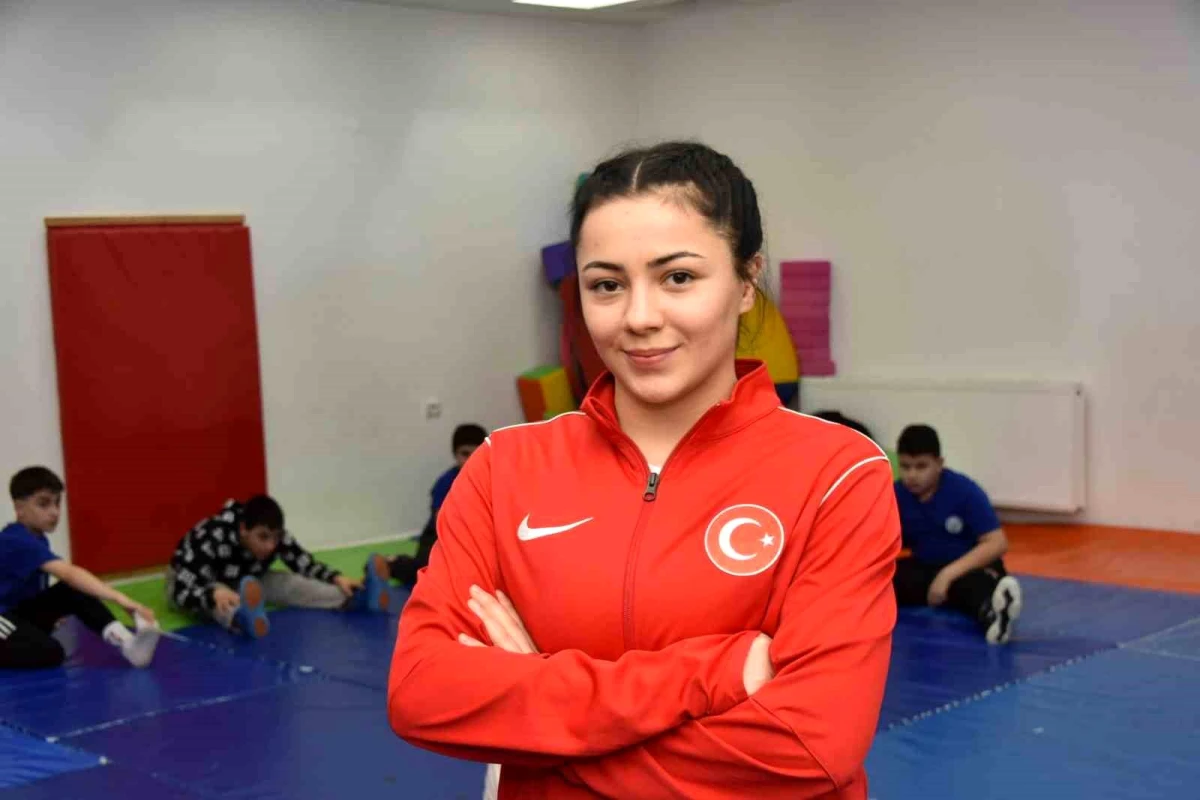 Milli güreşçi Başak Duman Türkiye Şampiyonası\'na hazırlanıyor