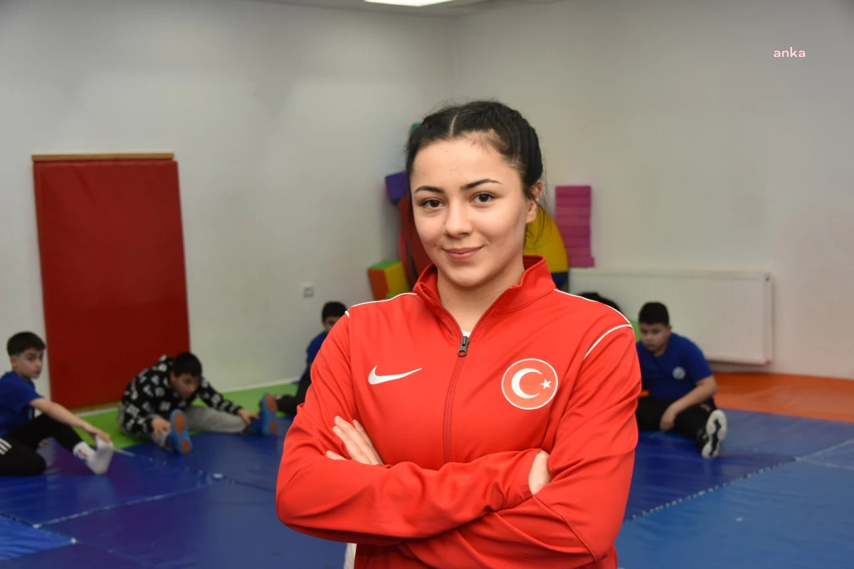 Başak Duman, Türkiye Güreş Şampiyonası\'na hazırlanıyor