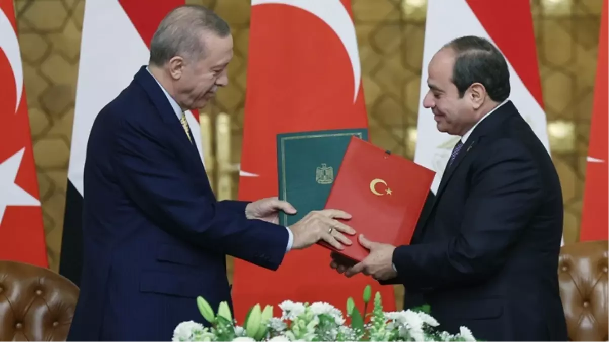 Cumhurbaşkanı Erdoğan: Mısır\'a ziyaret Sisi\'nin ısrarlı davetiyle gerçekleşti