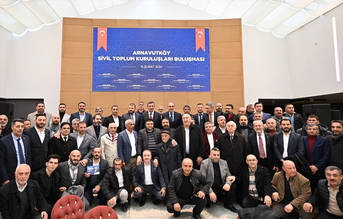 Cumhurbaşkanı Yardımcısı Yılmaz, Arnavutköy\'de STK temsilcileriyle bir araya geldi Açıklaması