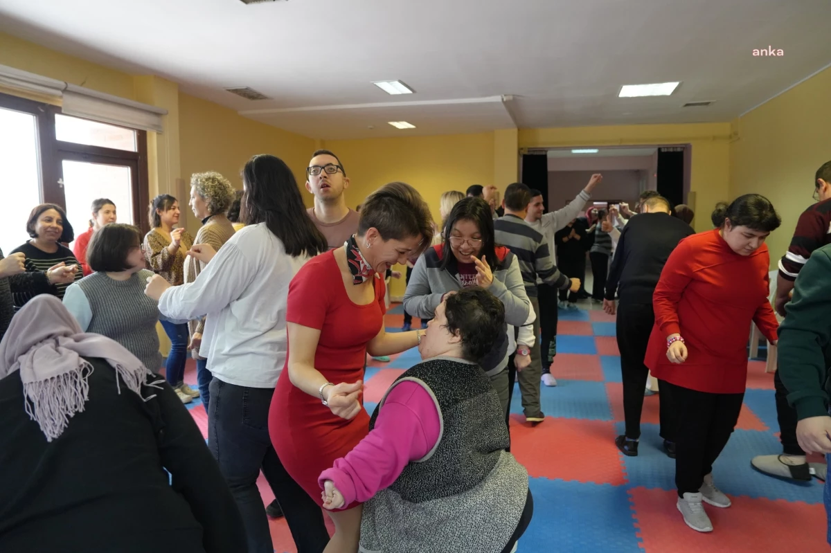 Eskişehir Büyükşehir Belediyesi Zihinsel Engelli Gündüz Yaşam Merkezi\'nde Farkındalık Etkinlikleri