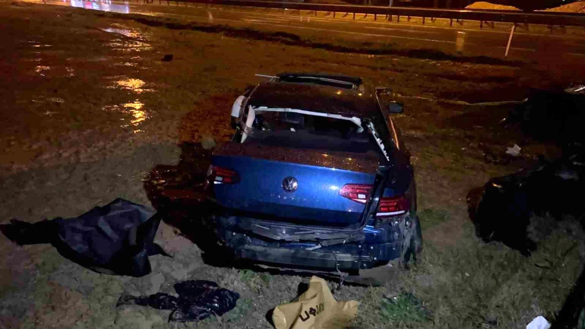 İnegöl\'de korkunç kaza: 2 kişi hayatını kaybetti, 2 kişi yaralandı