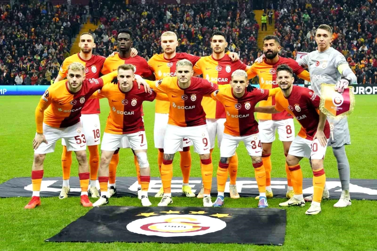 Galatasaray Teknik Direktörü Okan Buruk, Sparta Prag maçında da aynı 11\'i tercih etti