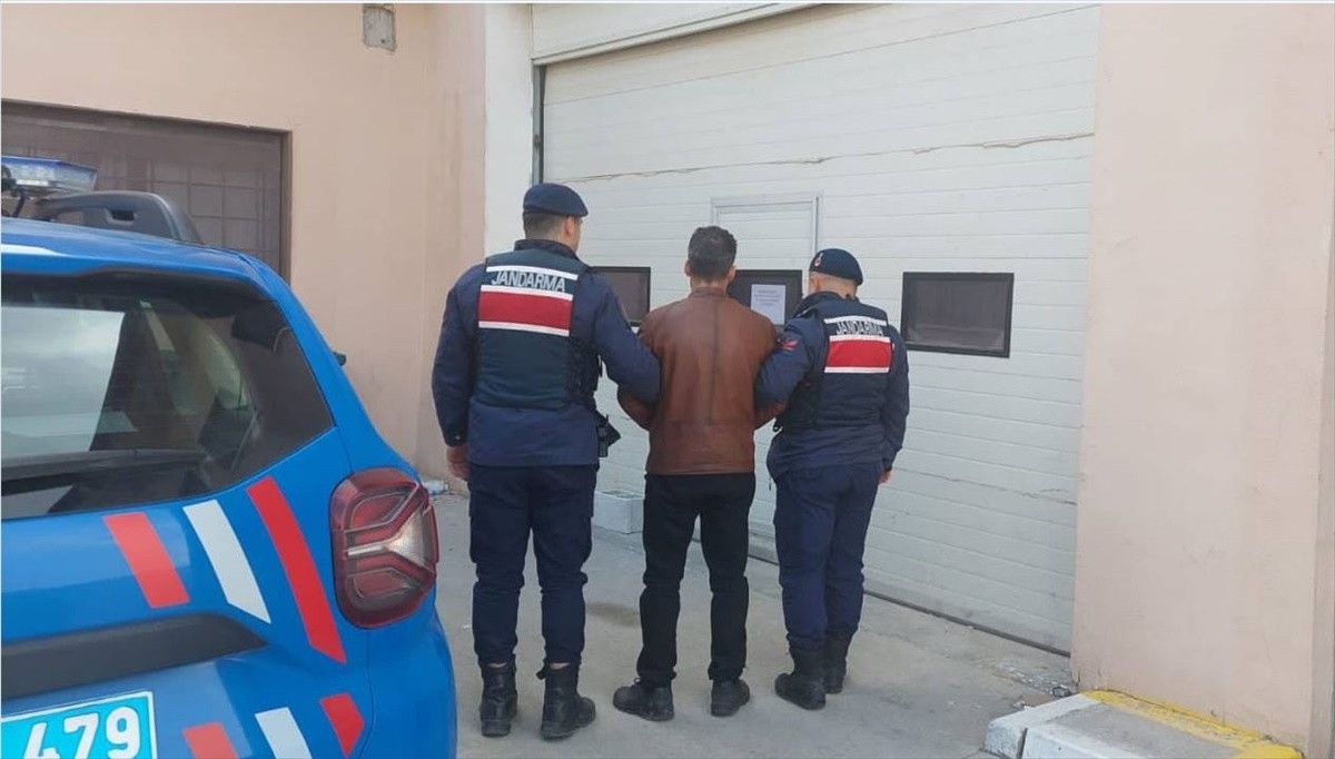 Gaziantep\'te göçmen kaçakçılığı yapan 8 şüpheli tutuklandı