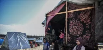 İsrail saldırılarından etkilenen Filistinli aile, kamyon kasasında yaşam mücadelesi veriyor