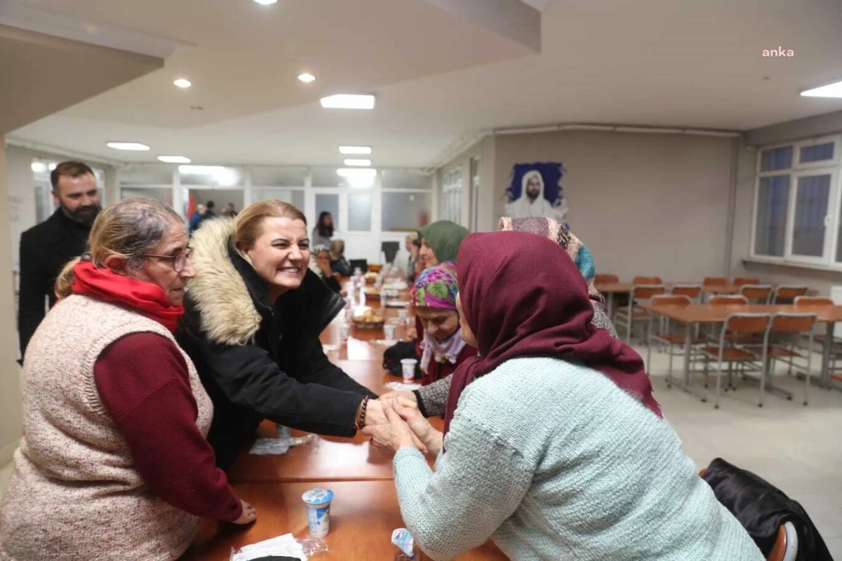 İzmit Belediye Başkanı Fatma Kaplan Hürriyet, Hacı Bektaş Veli Anadolu Kültür Vakfı Gültepe Yunus Emre Cemevi\'nde iftar sofrasına katıldı