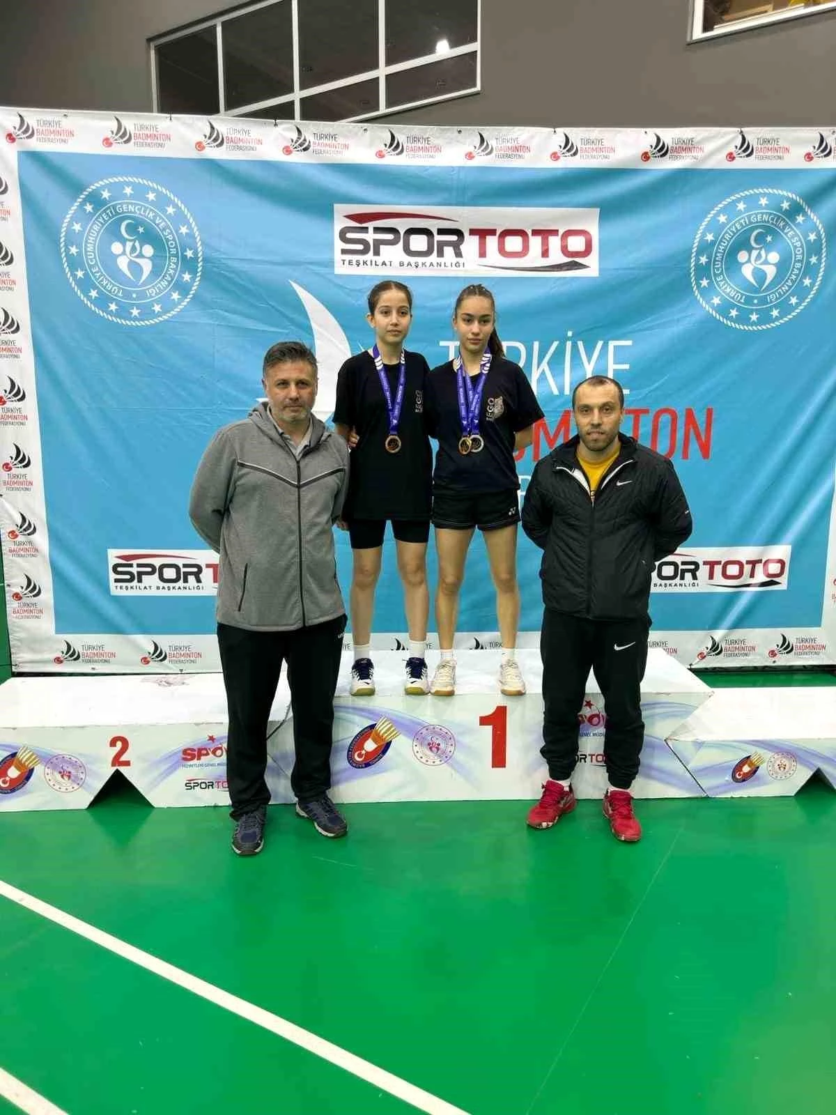 Kayserili Sporcu Emine Gül Kocaoğlu Türkiye Badminton Şampiyonası\'nda Şampiyon Oldu