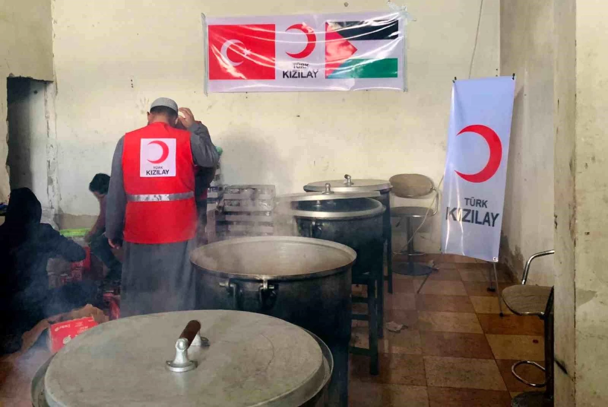 Türk Kızılayı, Gazze\'deki Savaş Mağdurlarına Yardım İçin Yeni Bir Aşevi Kurdu