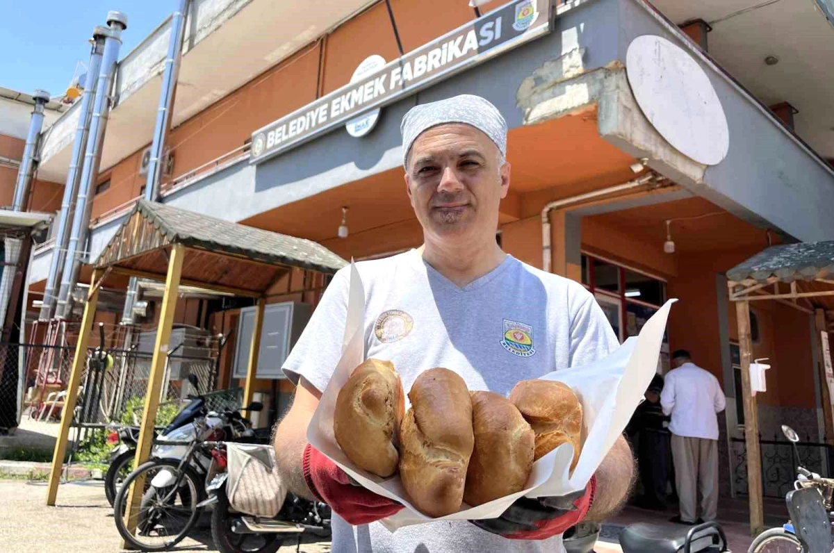 Mersin Tarsus Belediyesi Ramazan Ayında Ekmeği 1 TL\'den Satacak