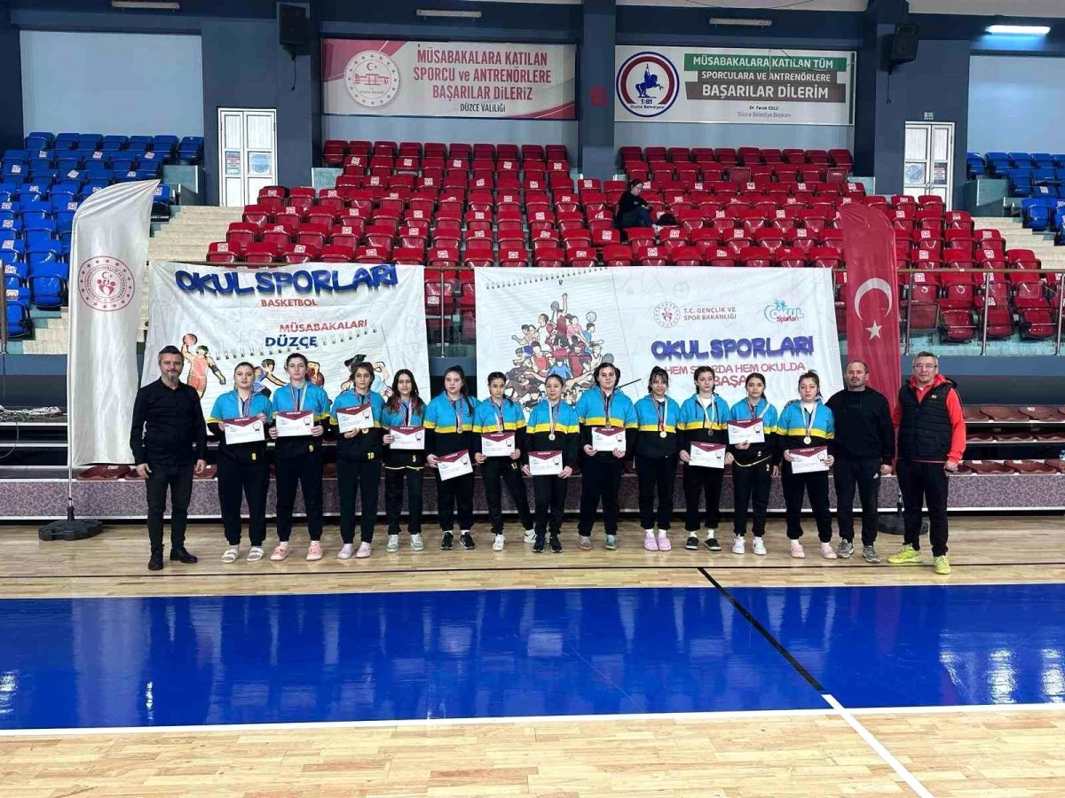 Okul Sporları Yıldız Basketbol grup müsabakaları tamamlandı