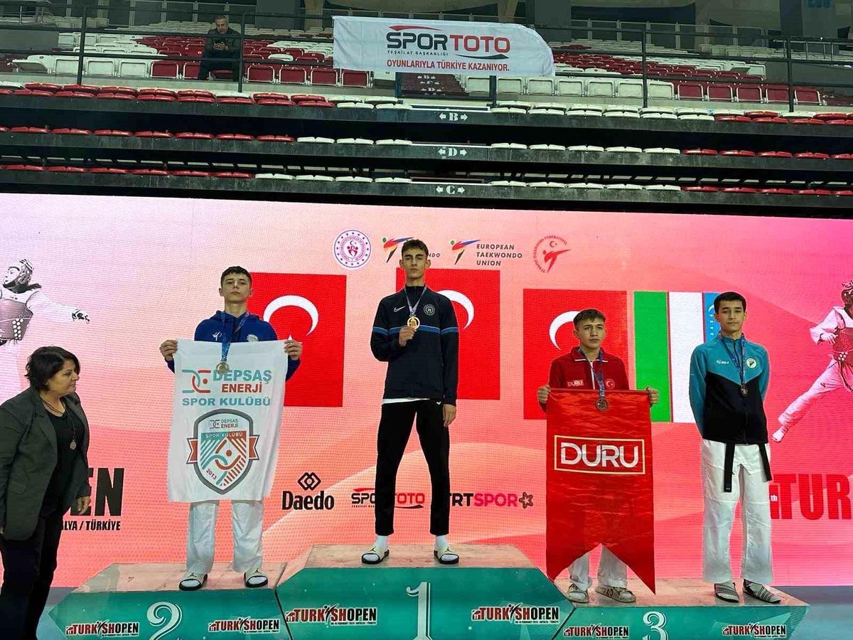 DEPSAŞ Enerji Spor Kulübü Sporcuları Türkiye Açık Taekwondo Turnuvasında Başarı Elde Etti