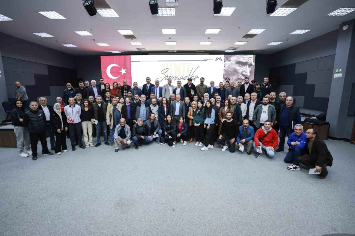 Mersin Büyükşehir Belediye Başkanı Vahap Seçer, Amatör Spor Kulüplerine Destek Sözü Verdi
