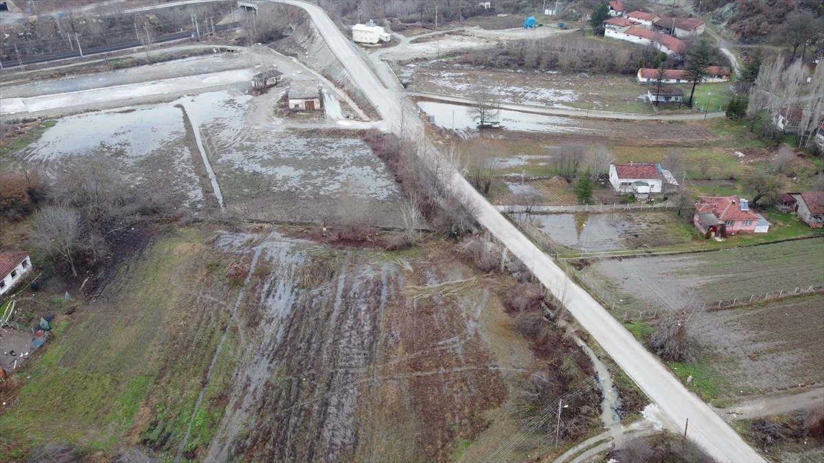 Bilecik Kurtköy\'de Şiddetli Yağış Sonucu Su Baskınları Meydana Geldi