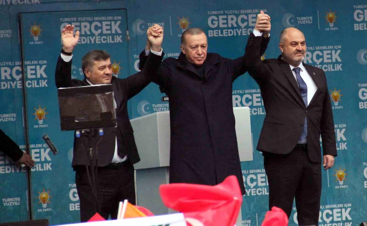 Cumhurbaşkanı Erdoğan: "Kardeşlerimizle saflarımızı sıklaştırmak gerekiyor"